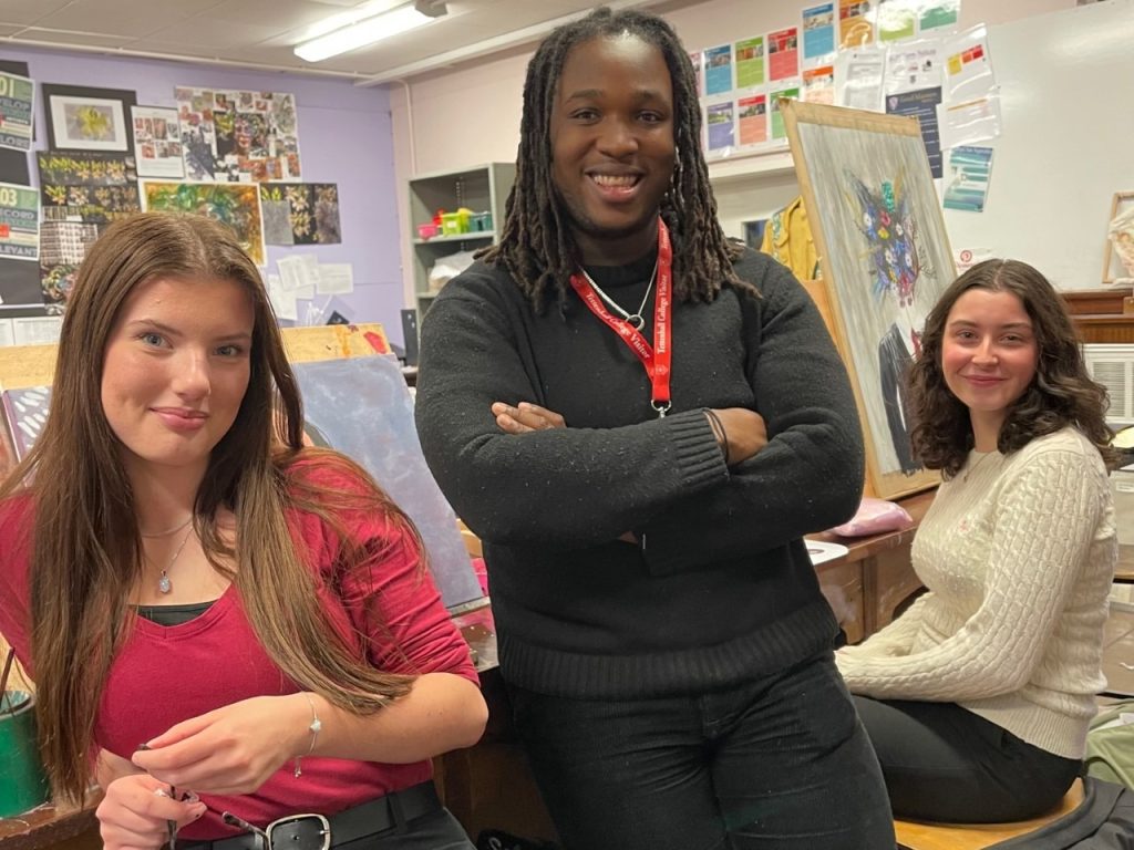 3 students in the art room together