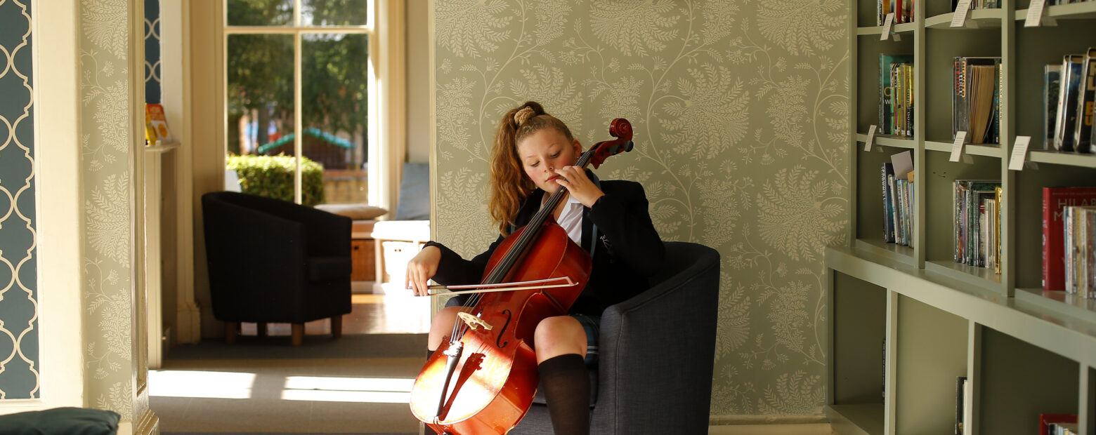 girl playing the cello